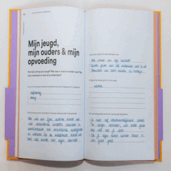 Win het inspirerende werkboek “And now what? Ouderschap”